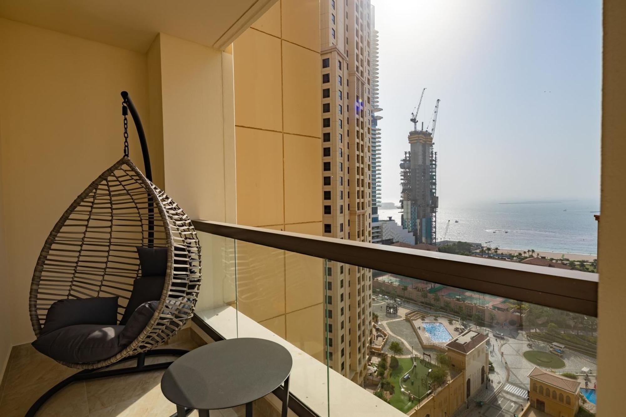 Apartamento Happy Academia Jbr Dubái Habitación foto