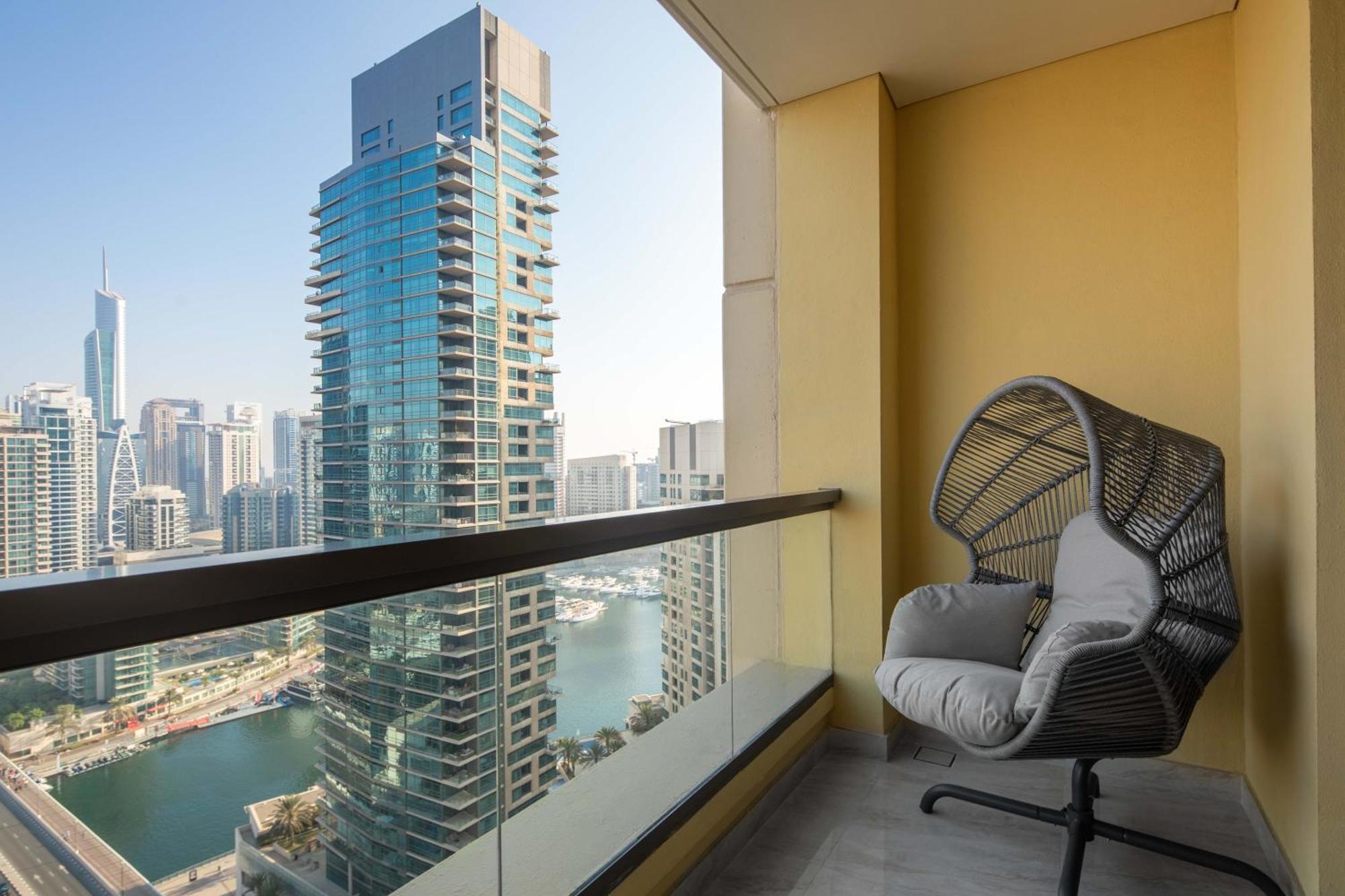 Apartamento Happy Academia Jbr Dubái Exterior foto
